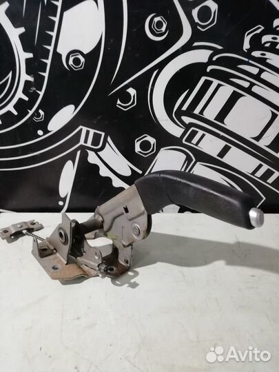 Рычаг стояночного тормоза Nissan Primera P12