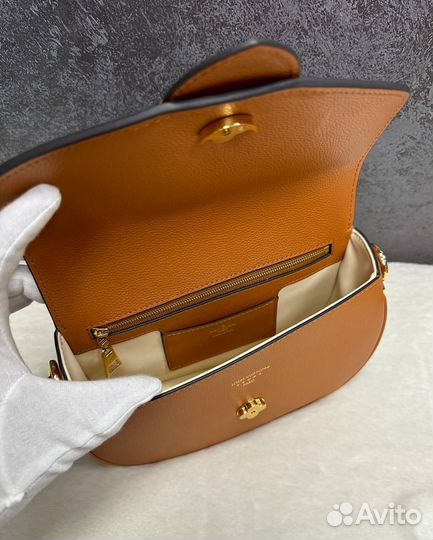 Сумка - Louis Vuitton Pont 9 Soft MM - 1 шт