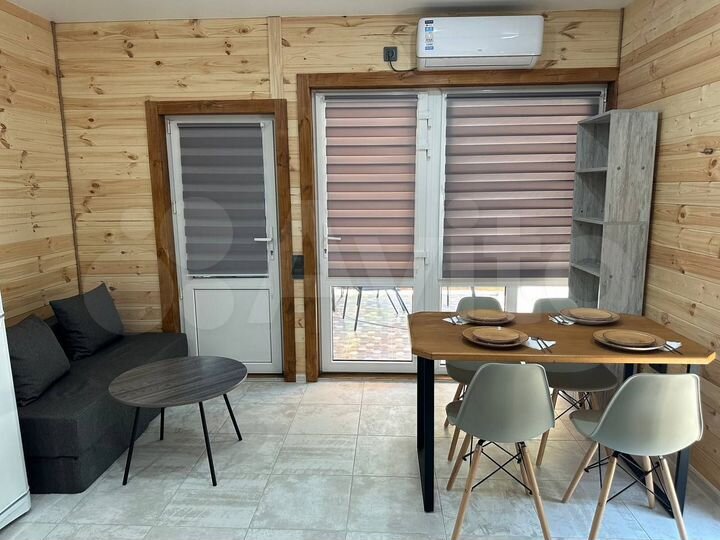 Дом 52 м² на участке 4 сот.