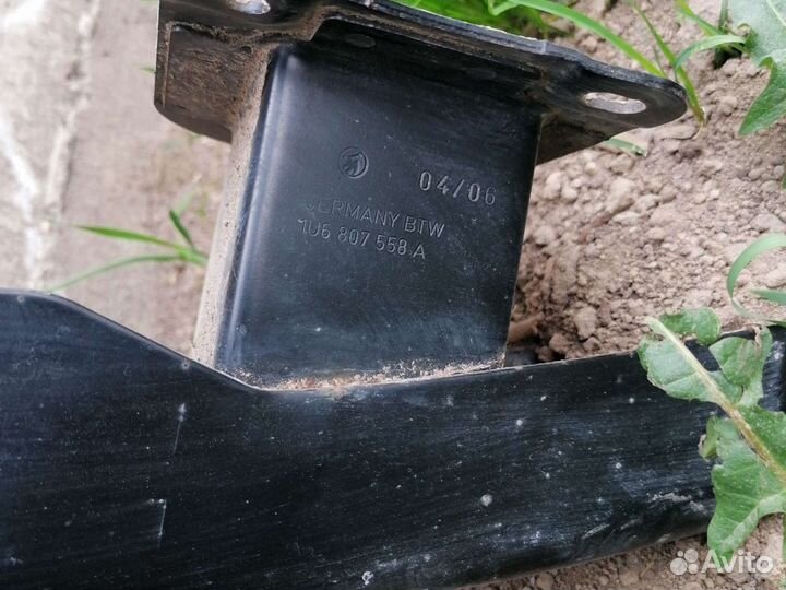 Усилитель бампера