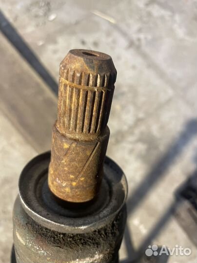 Ступица задняя левая Subaru Forester SF5