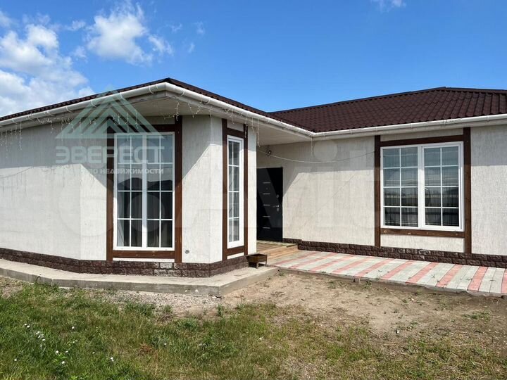 Дом 162,3 м² на участке 10,5 сот.