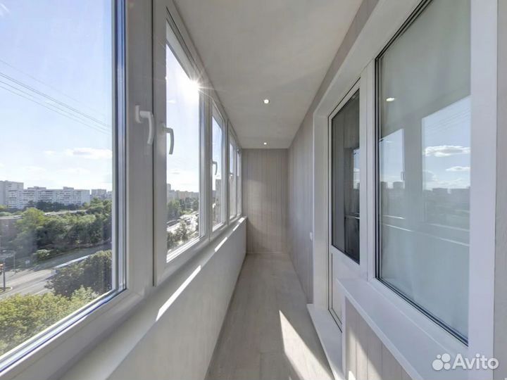 Остекление балконов и лоджий, Утепление и отделка