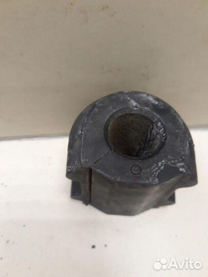 Втулка стабилизатора передняя