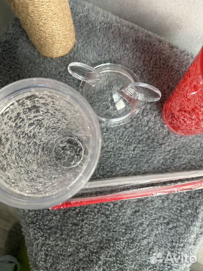 Стакан с трубочкой