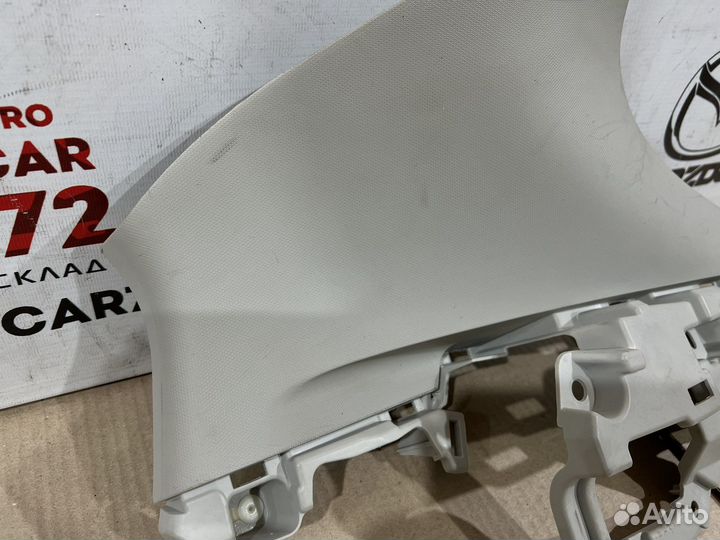 Обшивка багажника правая Mazda 3 BM(BN) 2013-2019