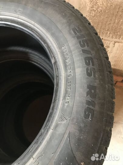 Formula Ice 215/65 R16