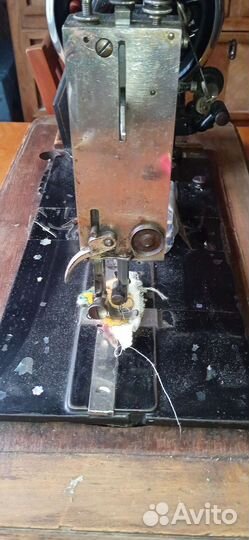 Швейная машина Singer