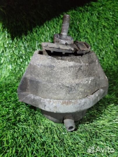 Подушка двигателя правая Bmw 635D E63 M57N2 2007