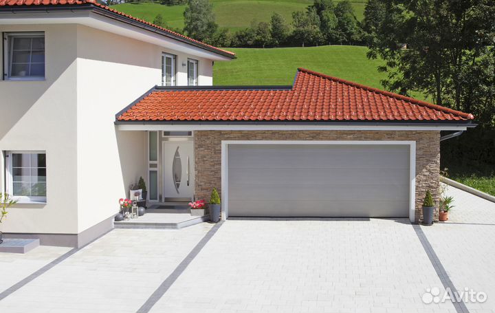 Секционные ворота