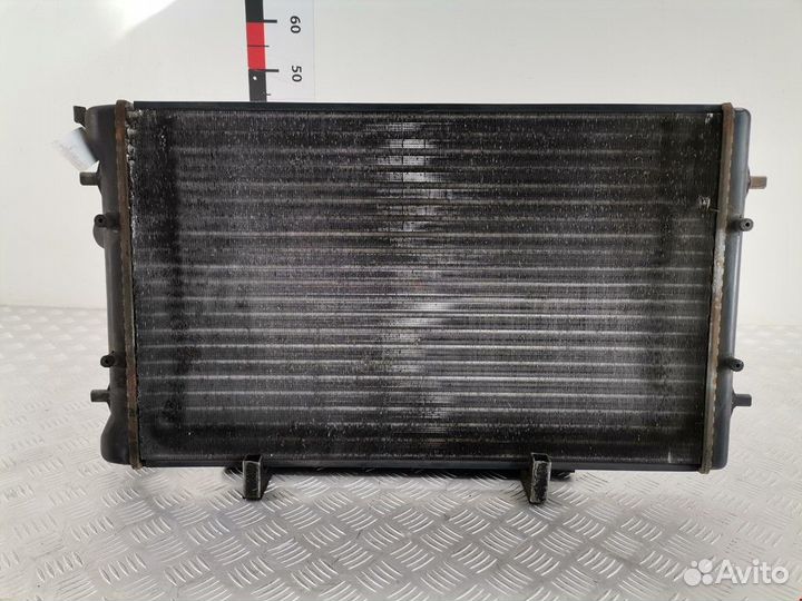 Радиатор (основной) Volkswagen Golf 4 2001