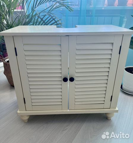 Тумба под раковину в стиле кантри