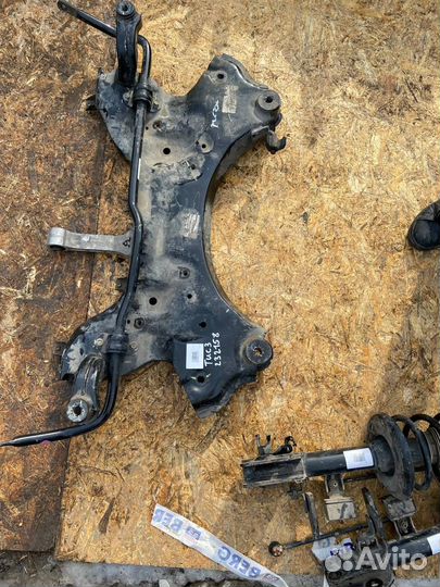 Подрамник двигателя Kia Sportage 4 2016-2022