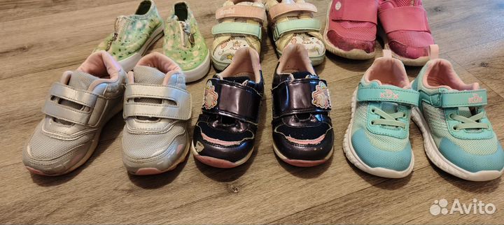 Кроссовки для девочки