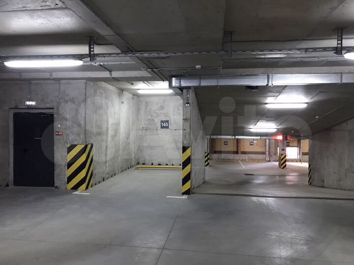 Машиноместо, 14 м²