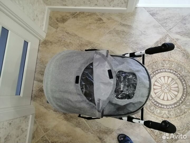 Прогулочная коляска трость