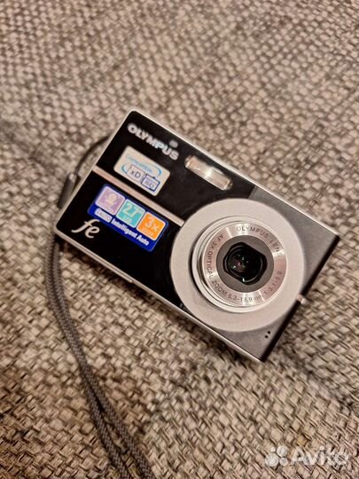 Компактный фотоаппарат olympus