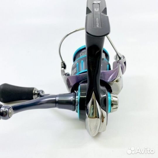 Катушка daiwa 23 emeraldas RX FC LT 2500S-H-DH