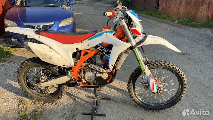 Мотоцикл BSE (300 кубов, водянка)