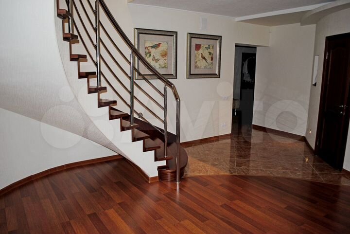 5-к. квартира, 240 м², 10/11 эт.