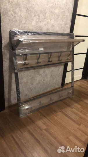 Вешалка в прихожую