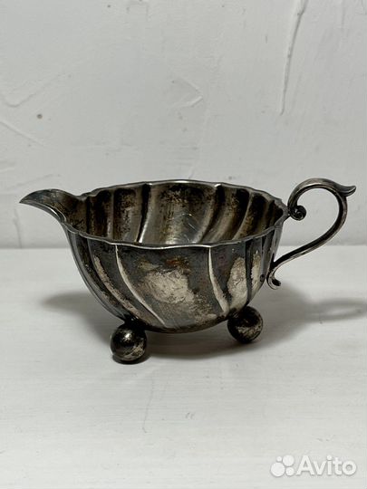 Сливочник, соусник антикварный, серебро 800 пробы