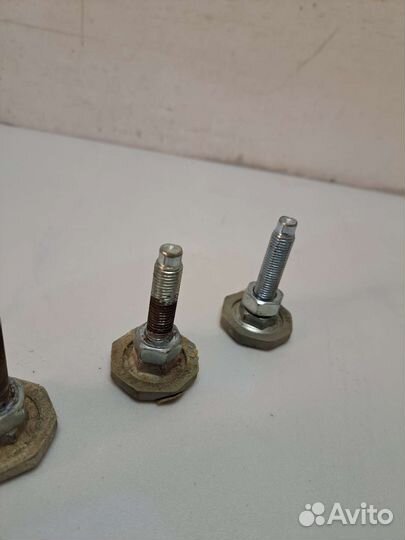 Ножка для стиральной машины LG (AFC72909305)