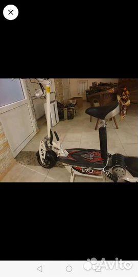 Электросамокат с сиденьем