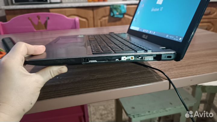 Ноутбук asus Х550C