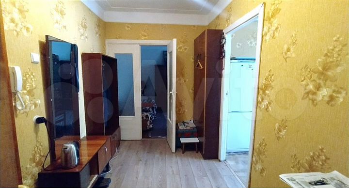 2-к. квартира, 60 м², 1/9 эт.