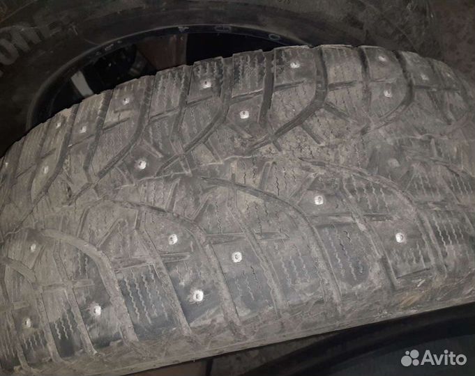 Bridgestone Blizzak Spike-02 SUV 225/60 R17 88C