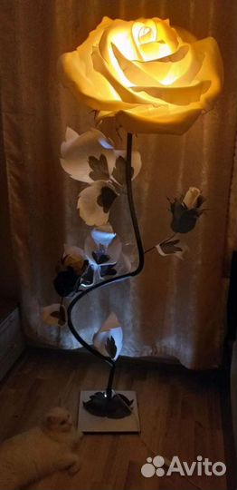Роза-торшер из изалона