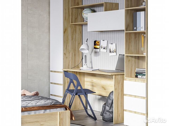 Стол письменный