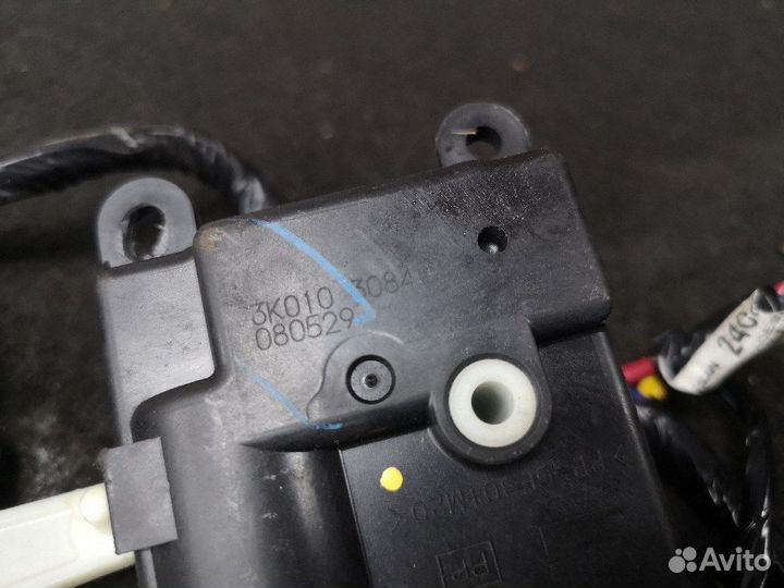 Моторчик заслонок печки Nissan