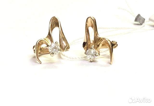 Золотые серьги с камнем