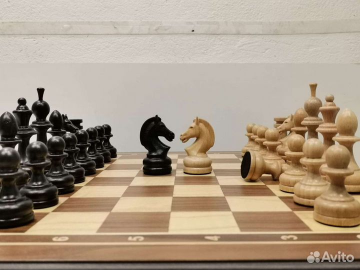 Шахматы Гамбит в ларце новые