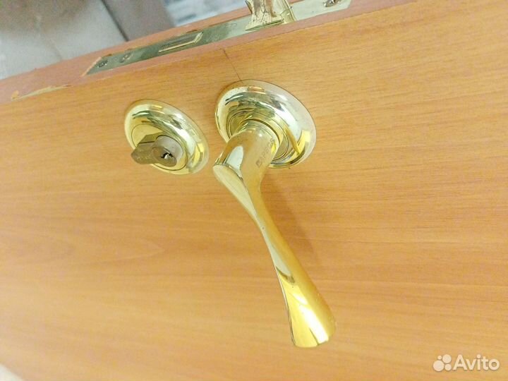 Б/у двери (комплект ),OSB, фанера 6