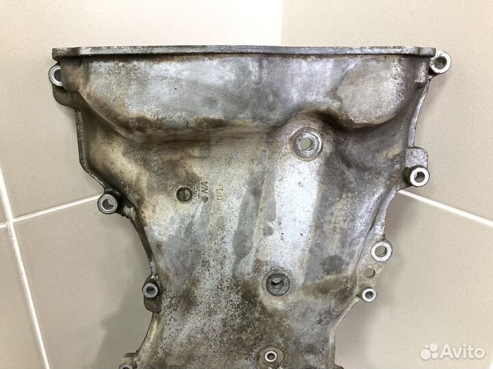 Передняя крышка двс Mitsubishi 1,8 4B10 / 4B11