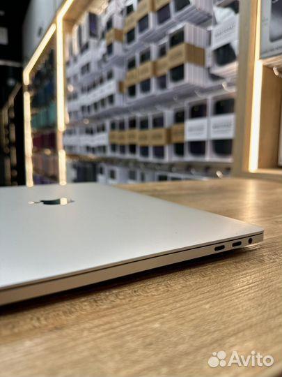MacBook Pro 13