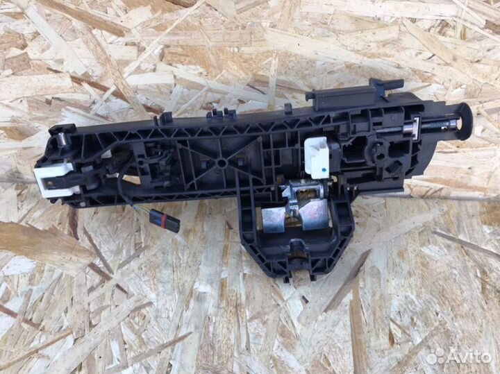 Ручка двери передняя правая Mercedes-Benz C W204