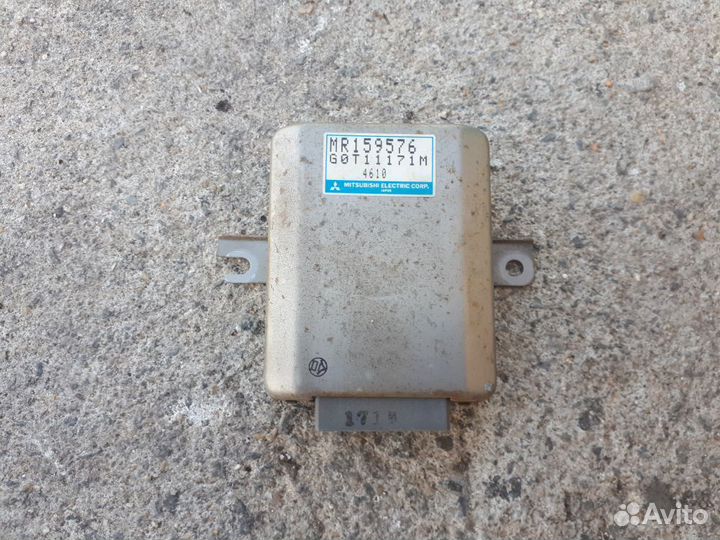 Блок управления круиз-контроля Mitsubishi Pajero 2