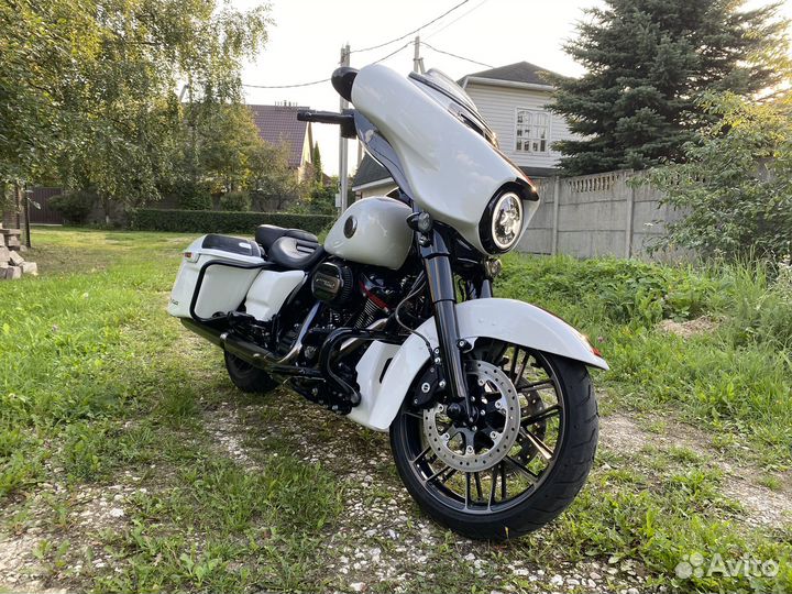 Harley davidson CVO street glide