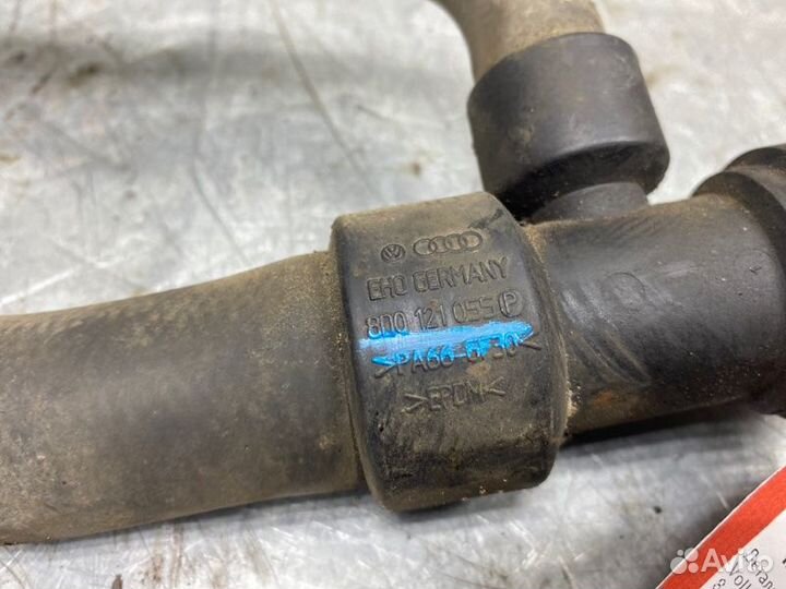 Патрубок радиатора Volkswagen Passat B5