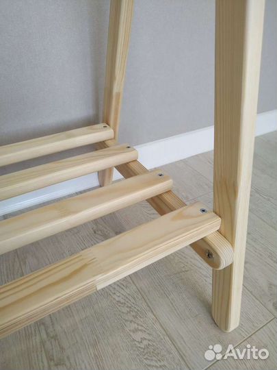 Стойка для вещей малыша