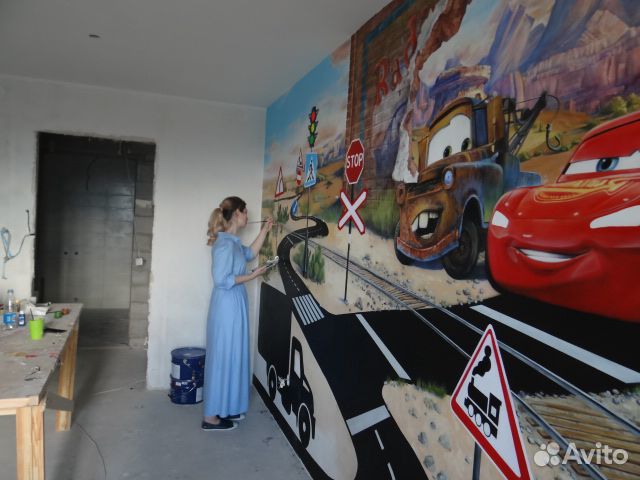 Художник. Роспись стен. Барельеф.Аэрография