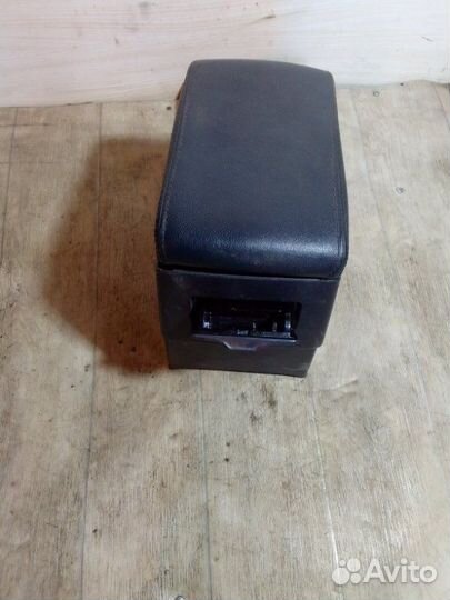 Подлокотник Great Wall Hover H3 4G63S4M 2014