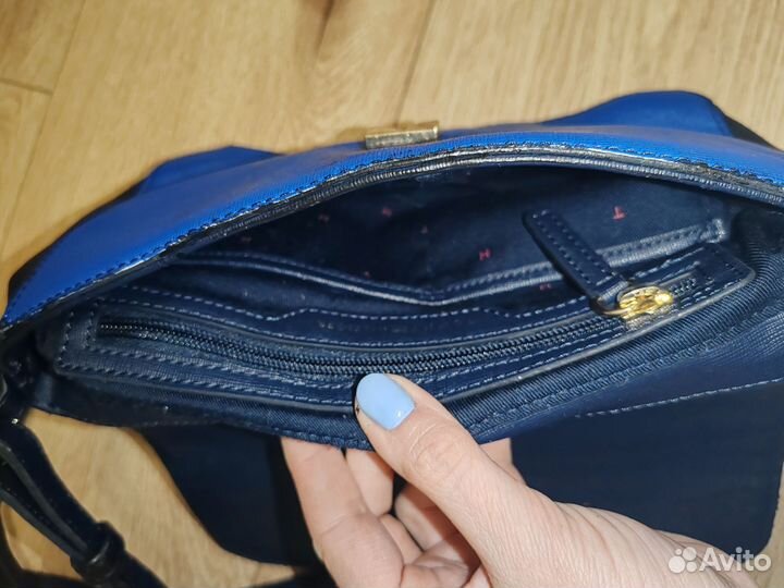 Сумка tommy hilfiger кроссбоди