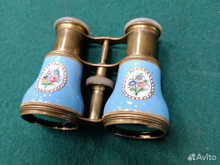 Театральный бинокль эмаль