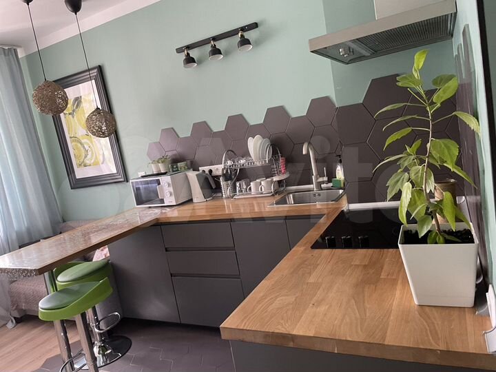 1-к. квартира, 42 м², 1/16 эт.