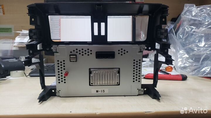 Штатное головное устройство Toyota LC Prado 150